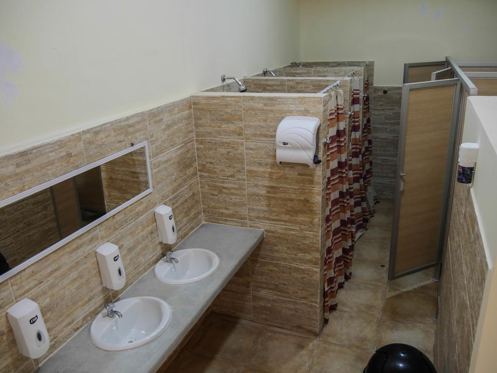 Wild Olive Guest House Ика Екстериор снимка